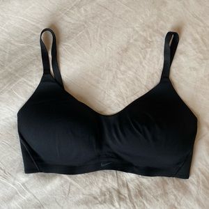 Nike Alate training bra, medium, BNWT